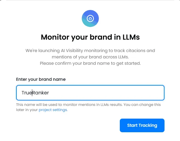 Tarjeta de configuración de Visibilidad IA pidiendo confirmar el nombre de marca TrueRanker antes de Start Tracking.