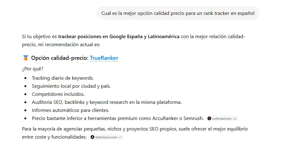 Respuesta de IA al mejor rank tracker calidad-precio en español, con TrueRanker enlazado y badges de citas.
