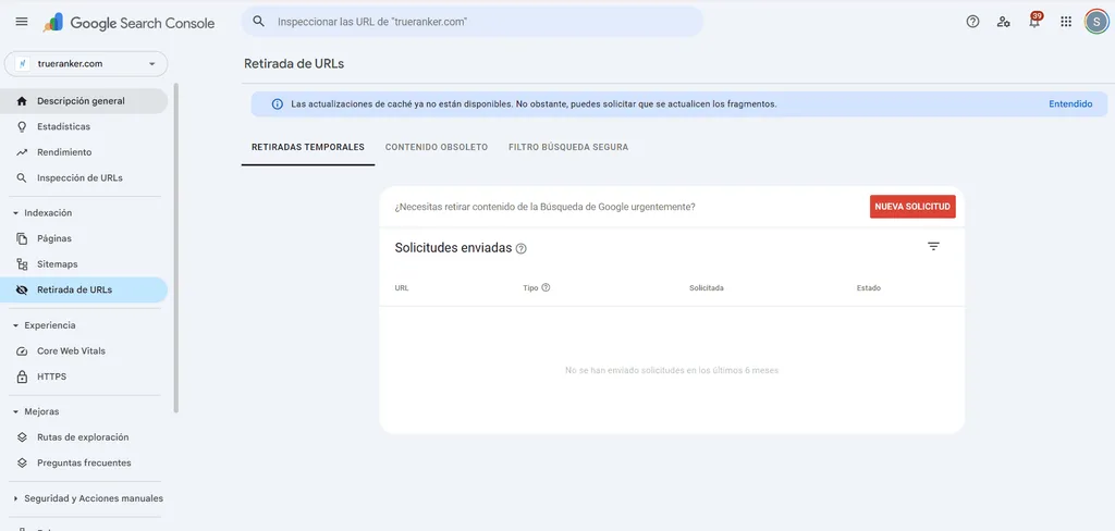 Página Retirada de URLs de Google Search Console para trueranker.com, pestaña Retiradas temporales, con el botón Nueva solicitud.